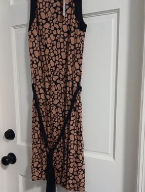Loft Sleeveless Mauve and Black Patterned Midi Dress NWT...MSRP 69.50